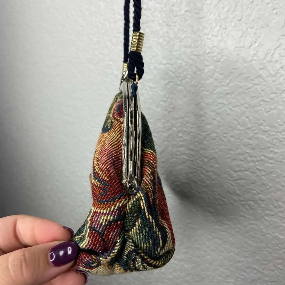 Vintage Textured Fabric Clutch - Picture 6 of 6